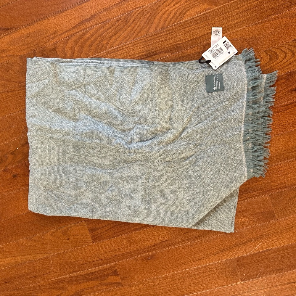 Lululemon Woven Wool Scarf